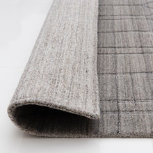Load image into Gallery viewer, Hand Knotted Wool  Rug &quot;Oxford&quot; in Grey
