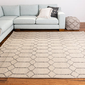 Hand Knotted Wool Rug "Pandora"